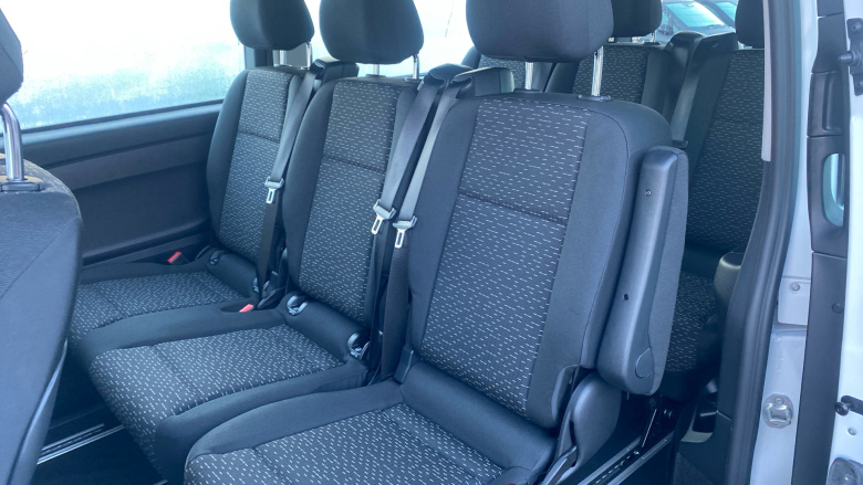 Mercedes-Benz Vito ELr Tourer L3 Electric Fwd 150kW 100kWh Premium 9-Seater Auto